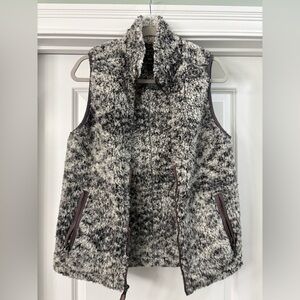 Women's True Grit Vest